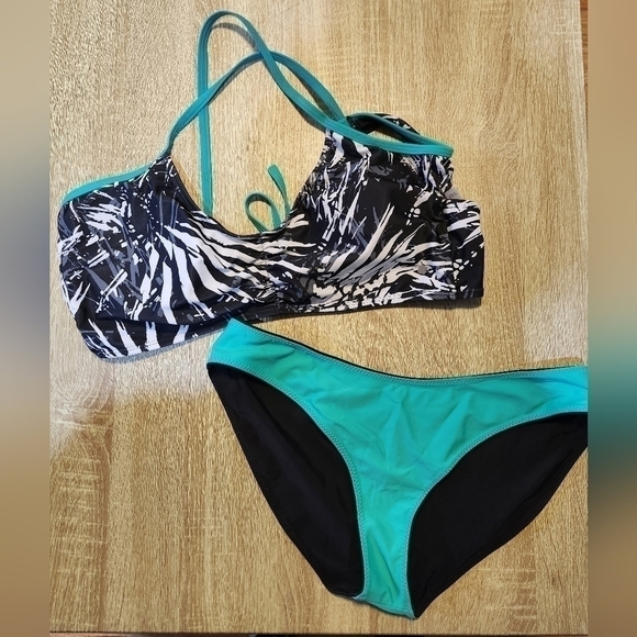 Fabletics Bikini Set - Picture 1 of 8